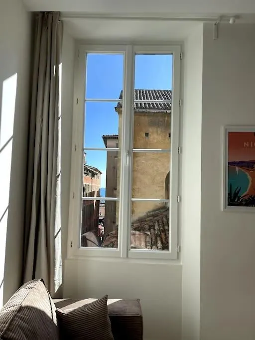 Studio Au Coeur Du Vieux Nice - Vue Mer Et Clocher 0*,
