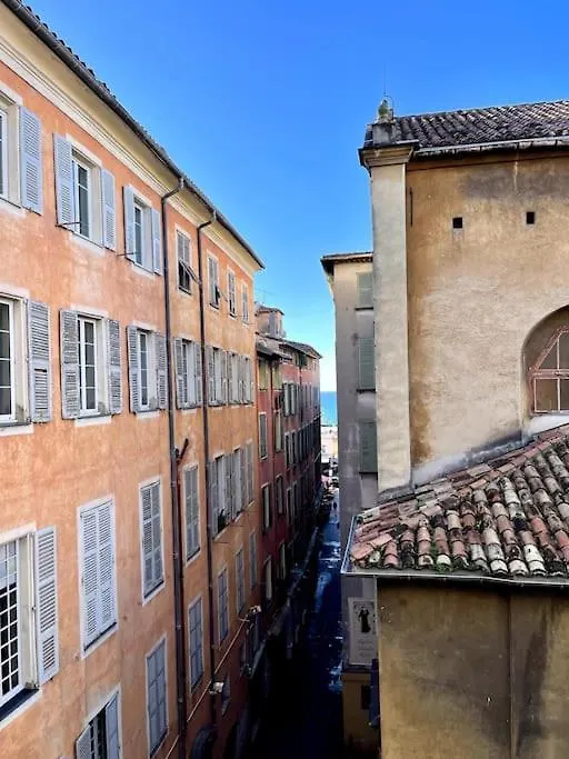 Studio Au Coeur Du Vieux Nice - Vue Mer Et Clocher Appartement