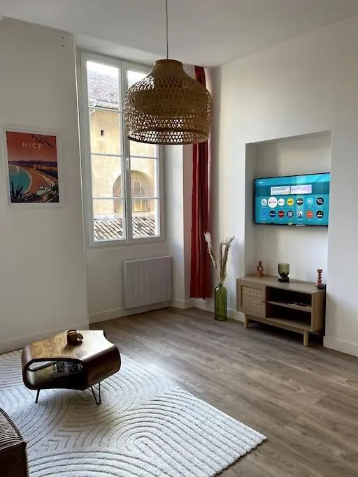 Studio Au Coeur Du Vieux Nice - Vue Mer Et Clocher
